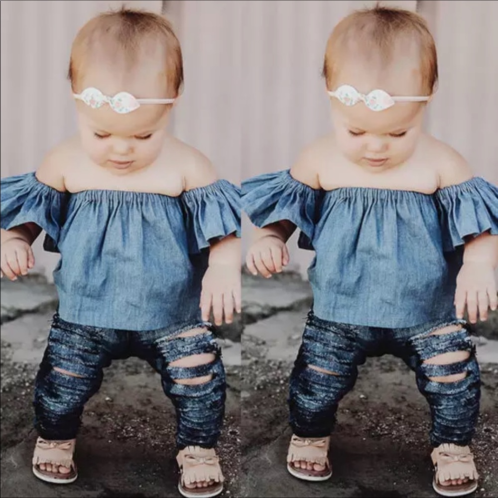 Off-the-shoulder top